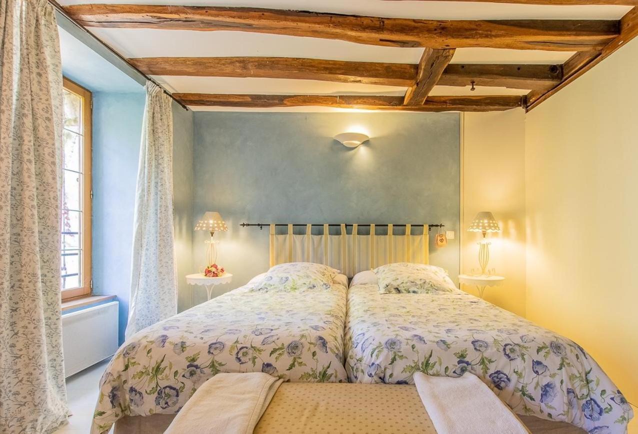 Le Domaine De Moroges Bed & Breakfast Exterior photo