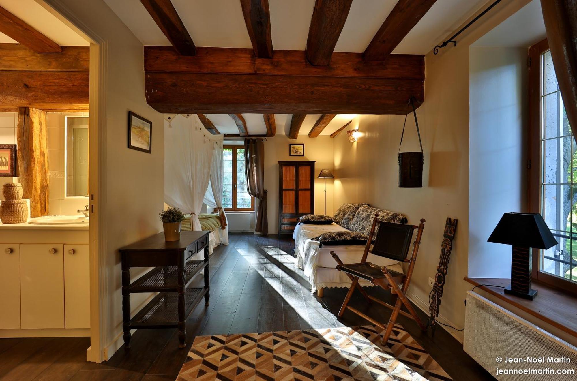 Le Domaine De Moroges Bed & Breakfast Exterior photo